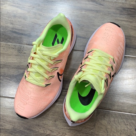 NIKE W AIR ZOOM PEGASUS 36 PRM RISE - Picture 9 of 16